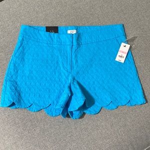 Crown & Ivy scalloped edge shorts